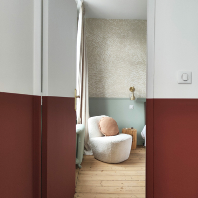 Le décor de Jules - Conseil en aménagement & décoration intérieure - Décoratrice d'intérieur et architecte d'intérieur Lille La madeleine Saint-andré-lez-lille Lambersart Bondues Marcq en baroeul - Chambre vert et rose papier peint cascade - rénovation complète et décoration intérieure